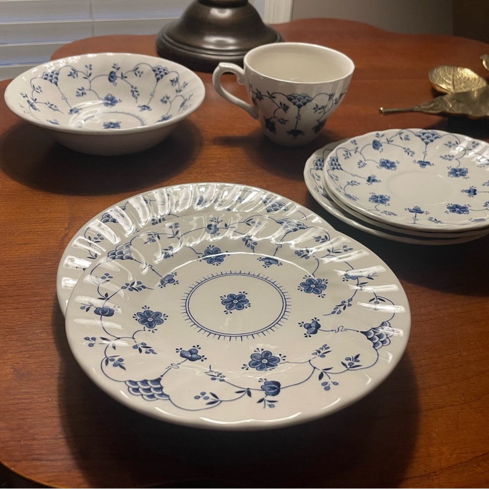 Mott Staffordshire lot